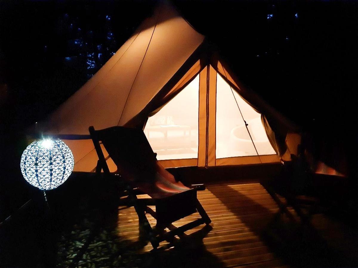Camping Etang Du Camp Senergues Exterior photo